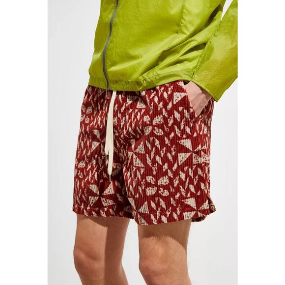 Urban Outfitters Lucien Printed Corduroy Shorts Mens M Red Geometric Retro 90s - Picture 1 of 6